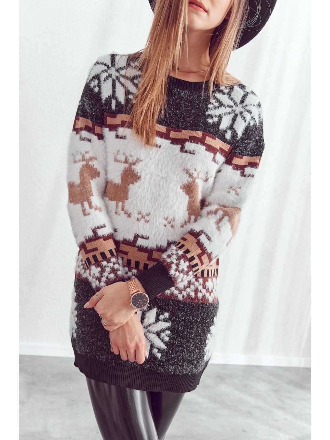 Warm long Christmas sweater, black 383580 - Online store - Boutique